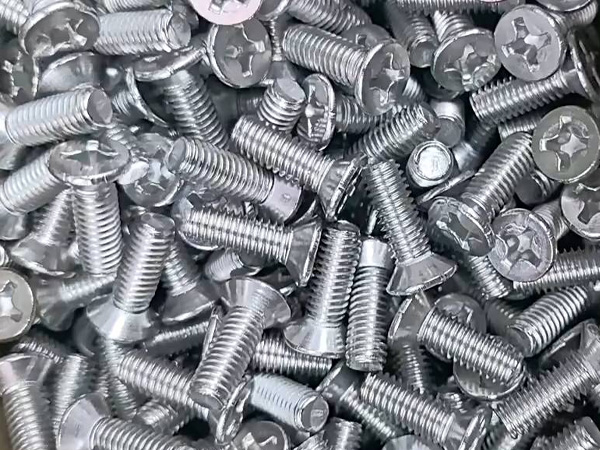 Common Specifications of Flange Bolts
