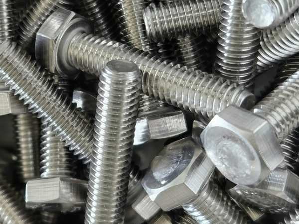 Difference Between Bolt, Screw and Stud